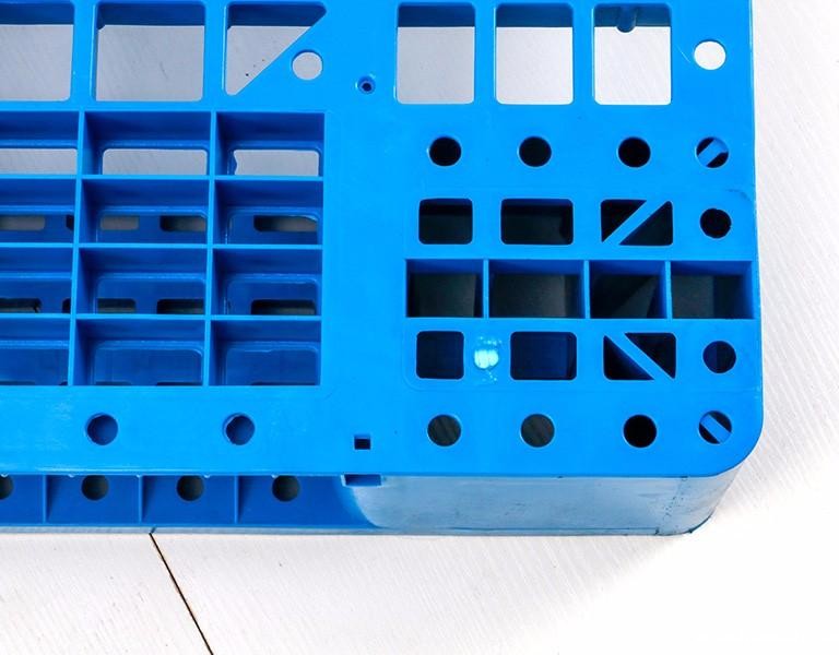 新利1881212网格川字塑料托盘