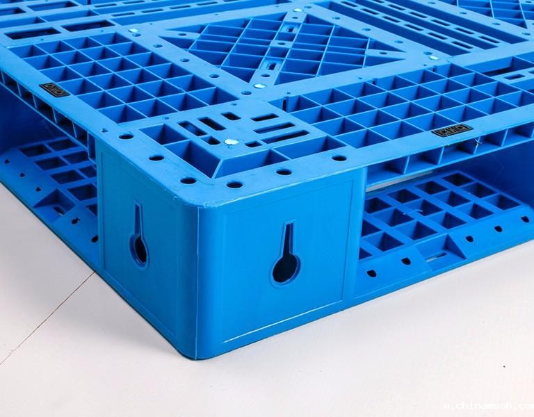 新利1881111网格田字重型塑料托盘