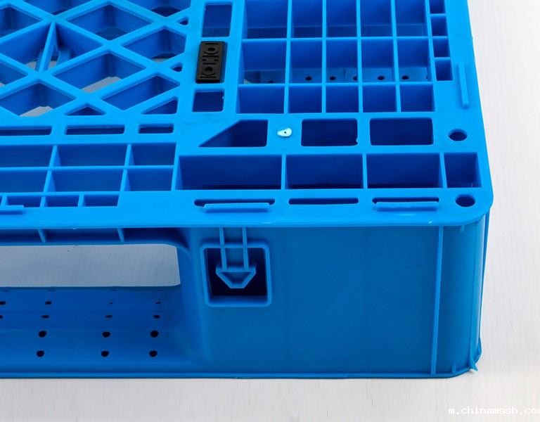 新利188EU1208网格田字塑料托盘