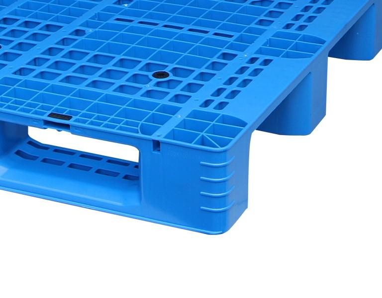 新利1881210网格川字塑料托盘16.3cm